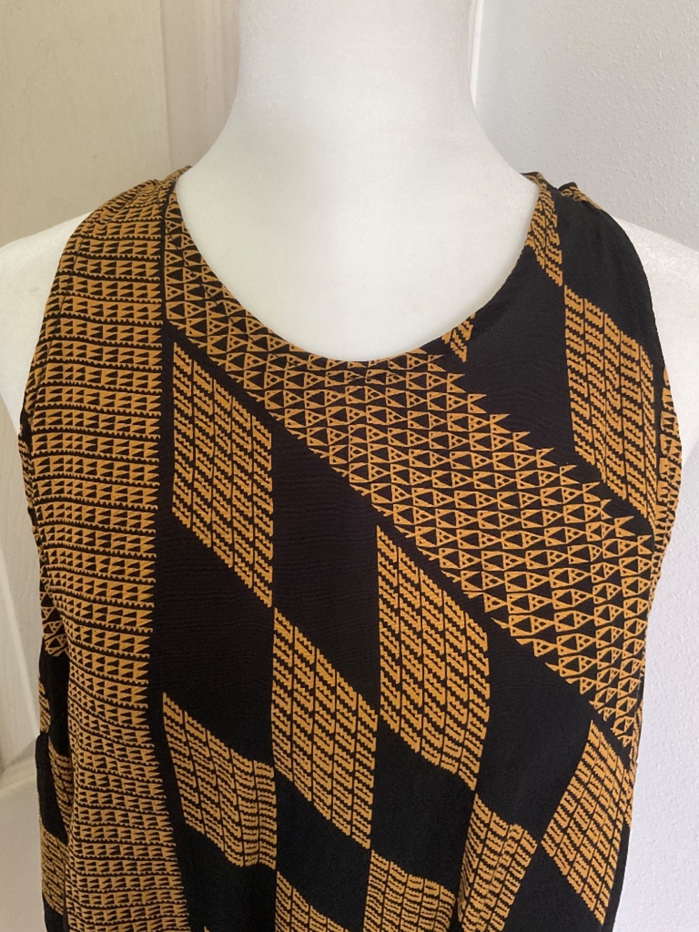 Flowy Tank Top - Picture 5 of 7